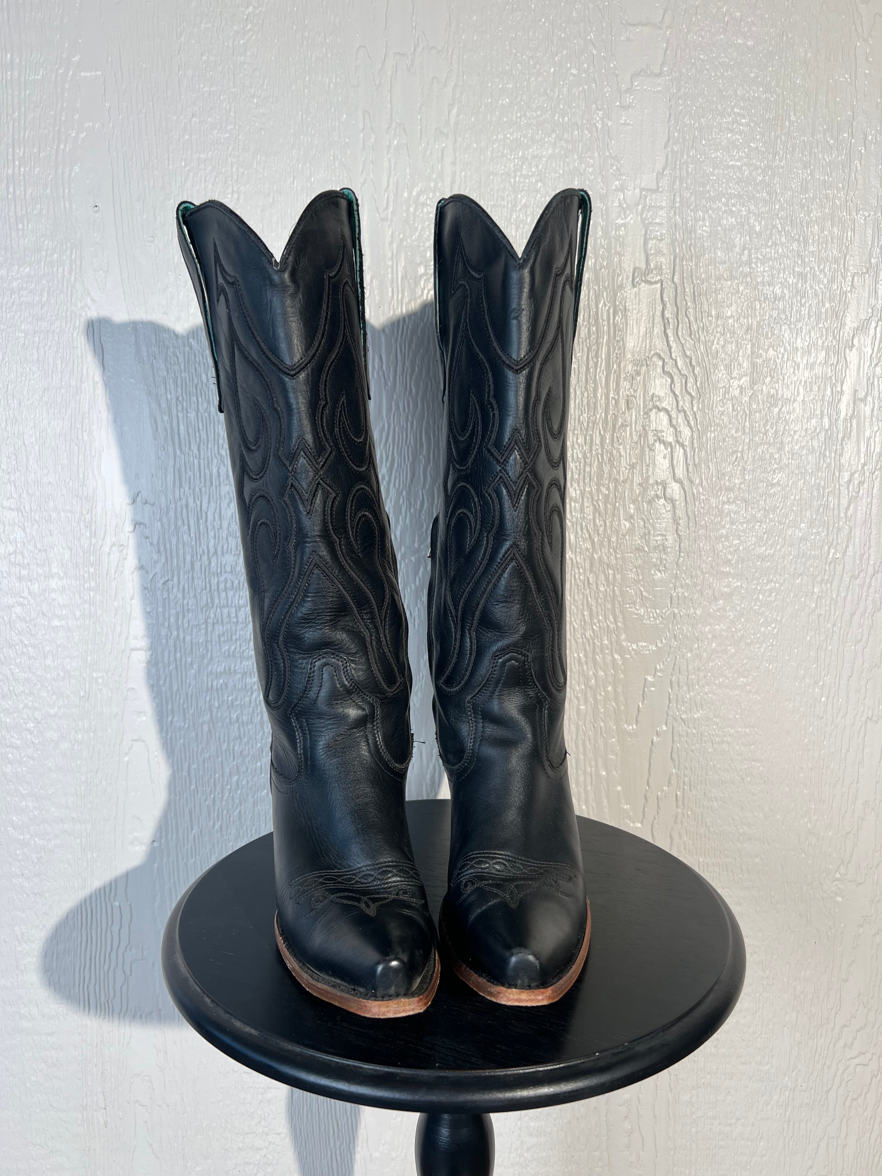 Corral boots size 10 black cowgirl boots USED