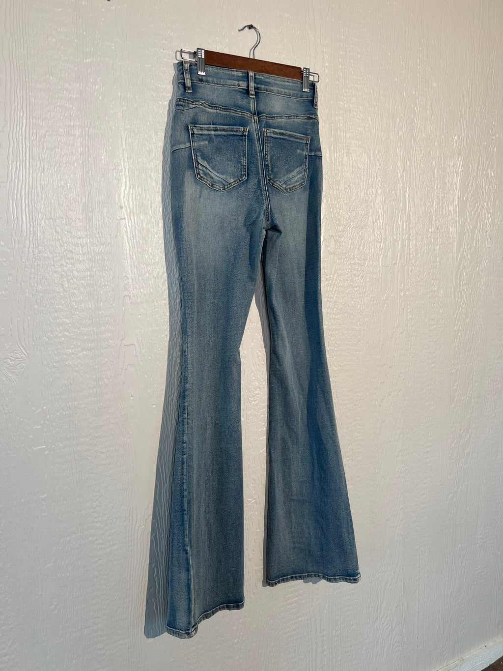 Fashion Nova size 26" X 36" jeans NWT