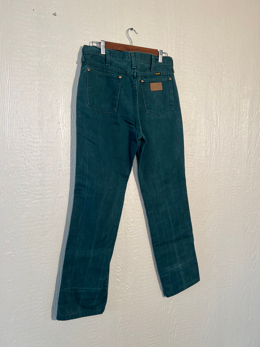 Vintage Wrangler MEN'S size 33" x 34" jeans USED