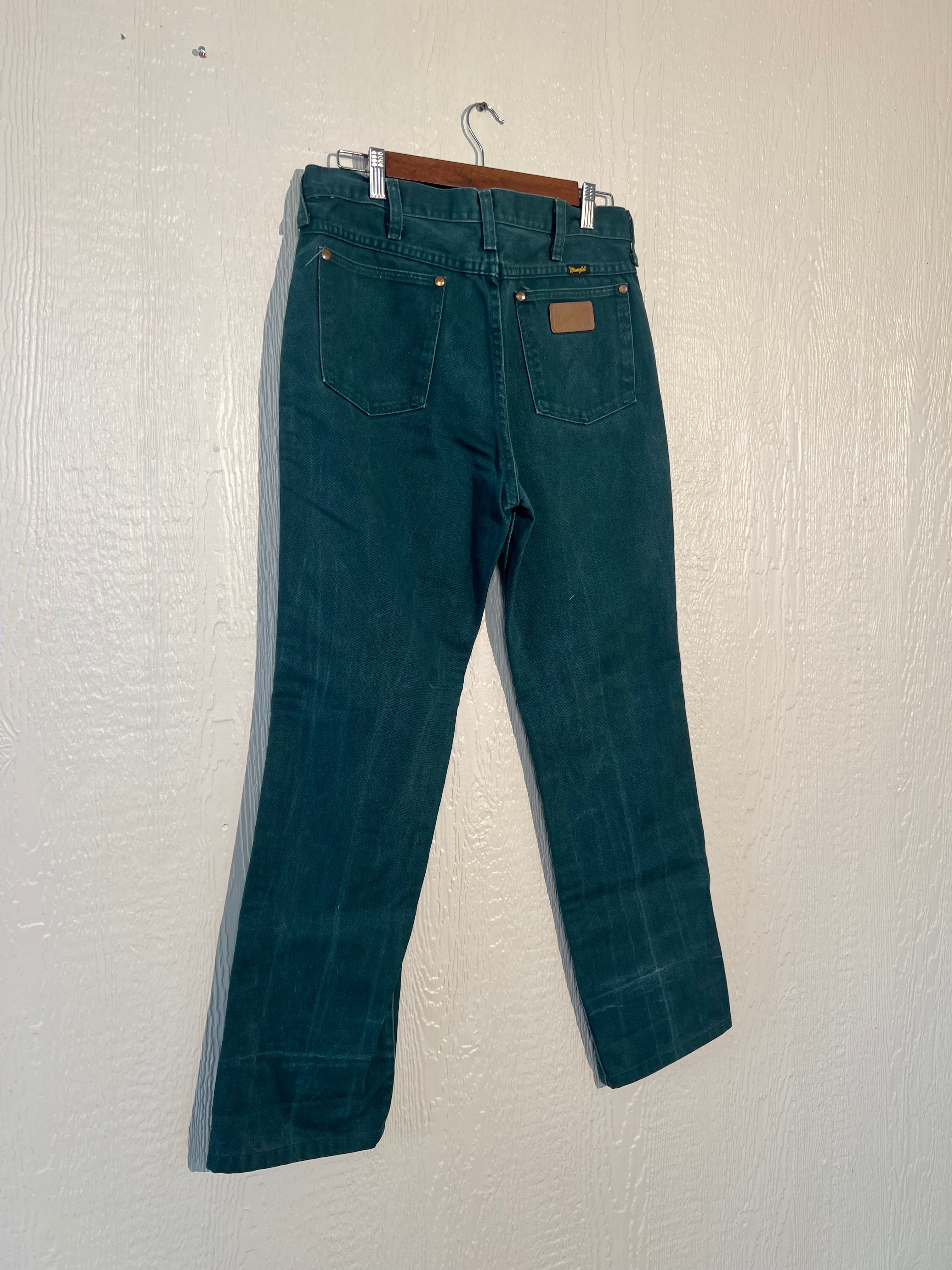 Vintage Wrangler MEN'S size 33" x 34" jeans USED