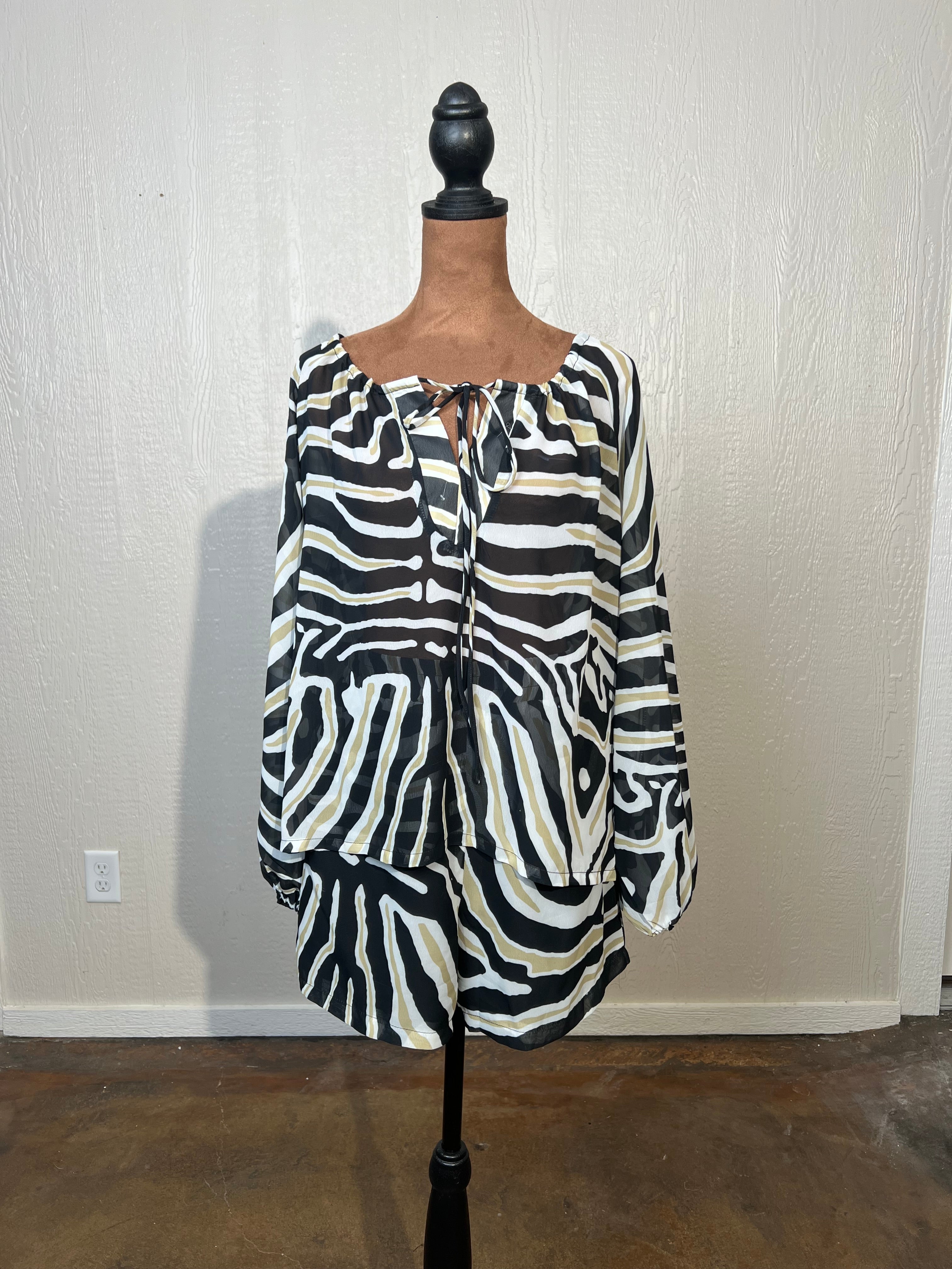 Fashion Nova size small shorts set NWT