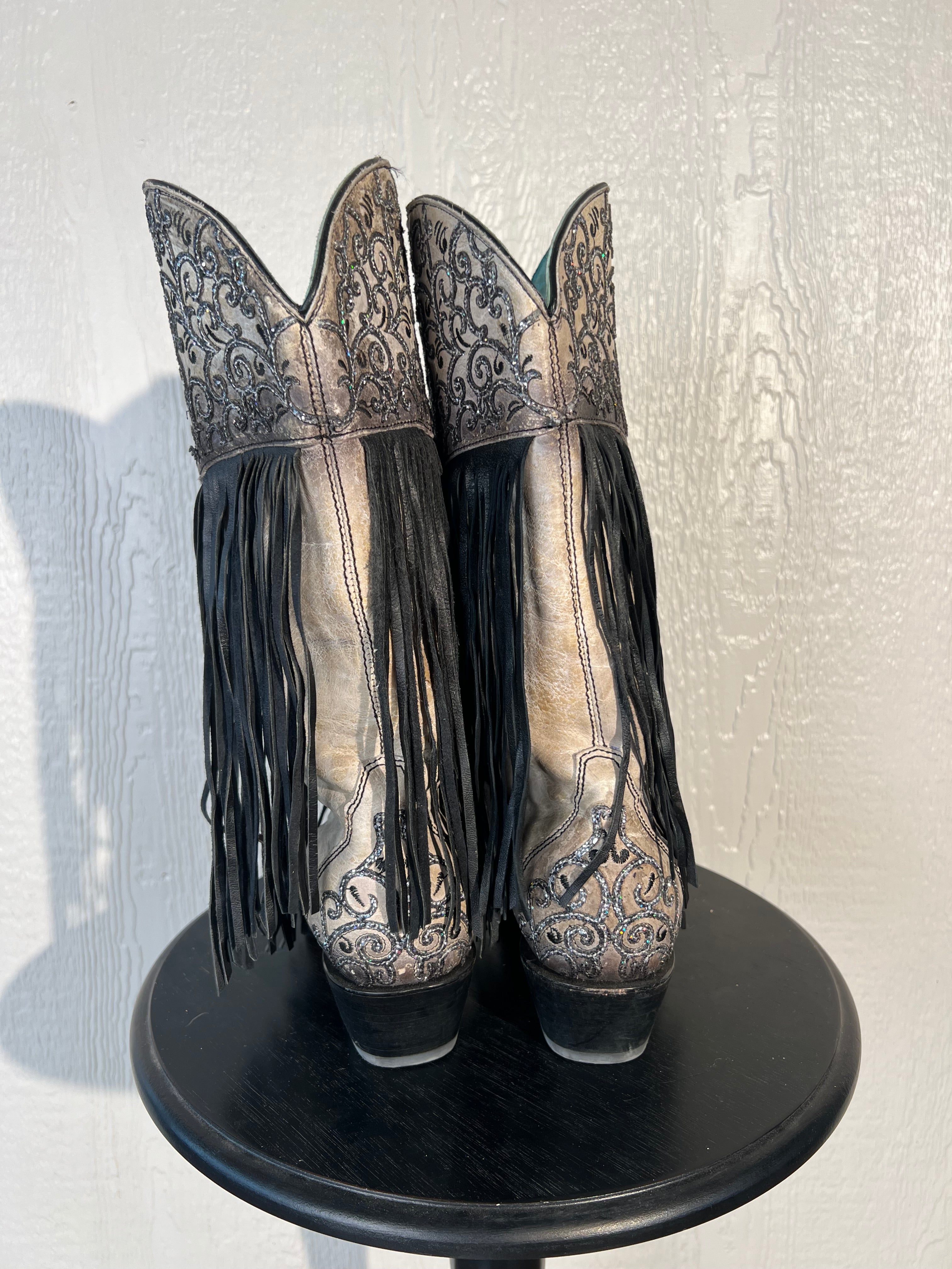 Corral Boots size 10 fringe cowgirl boots GENTLY USED