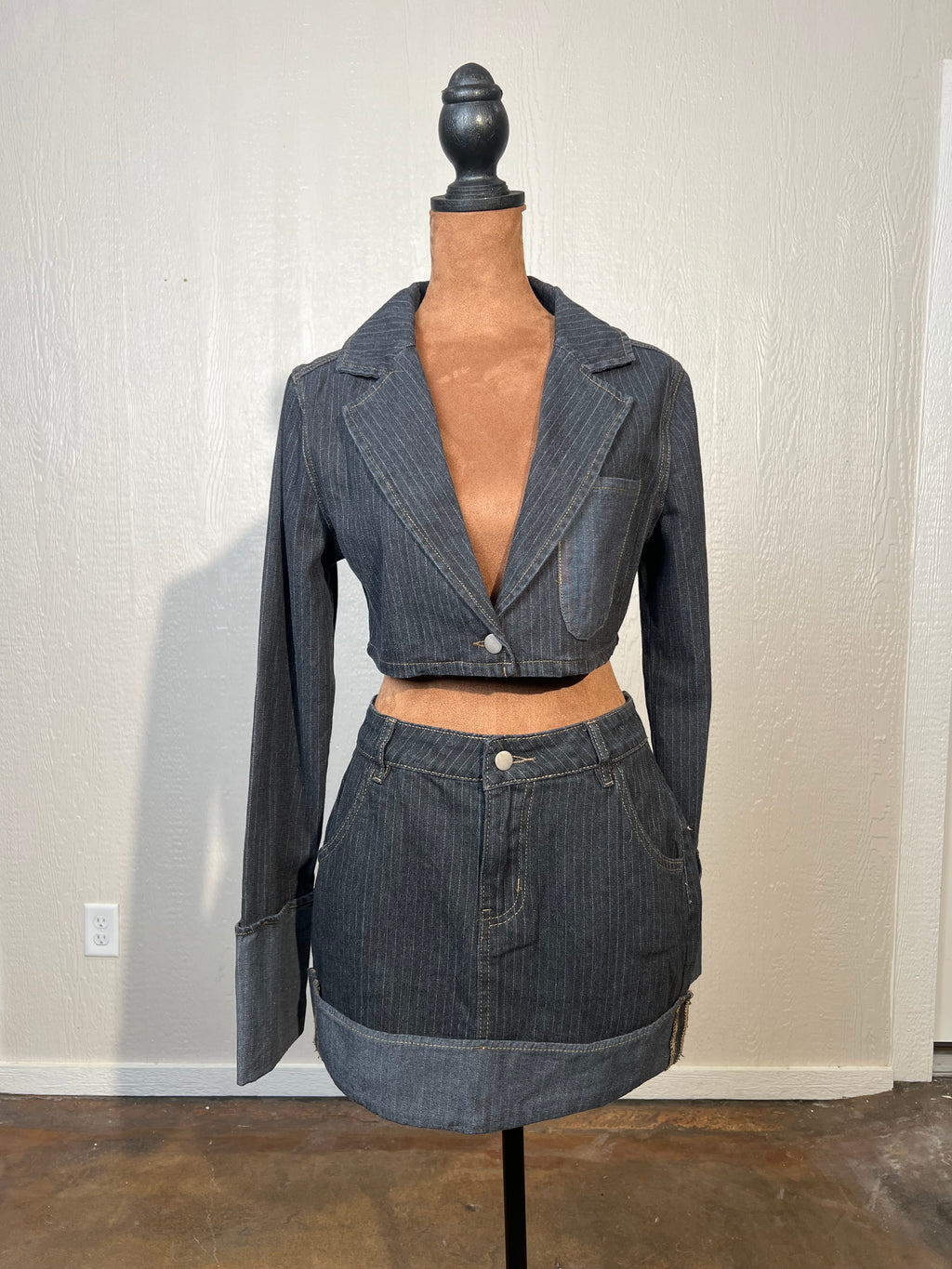 Fashion Nova size small skirt/top set NWT