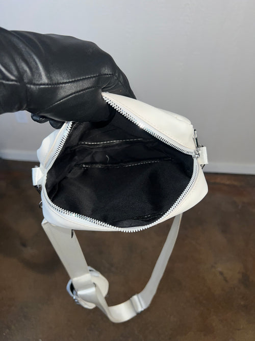 Amazon Fashion cross body GENTLY USED