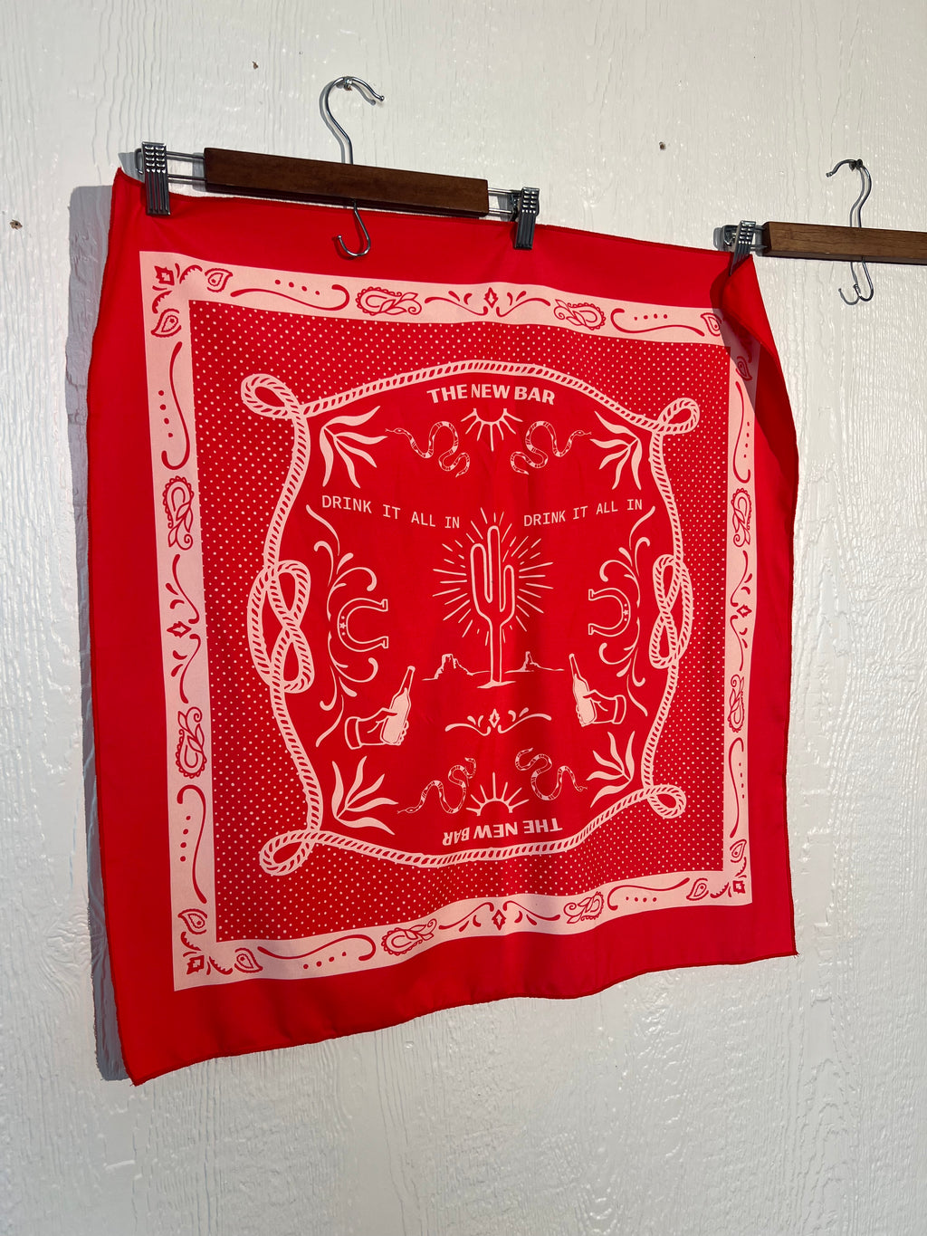 Bandana 26" x 26" LIKE NEW