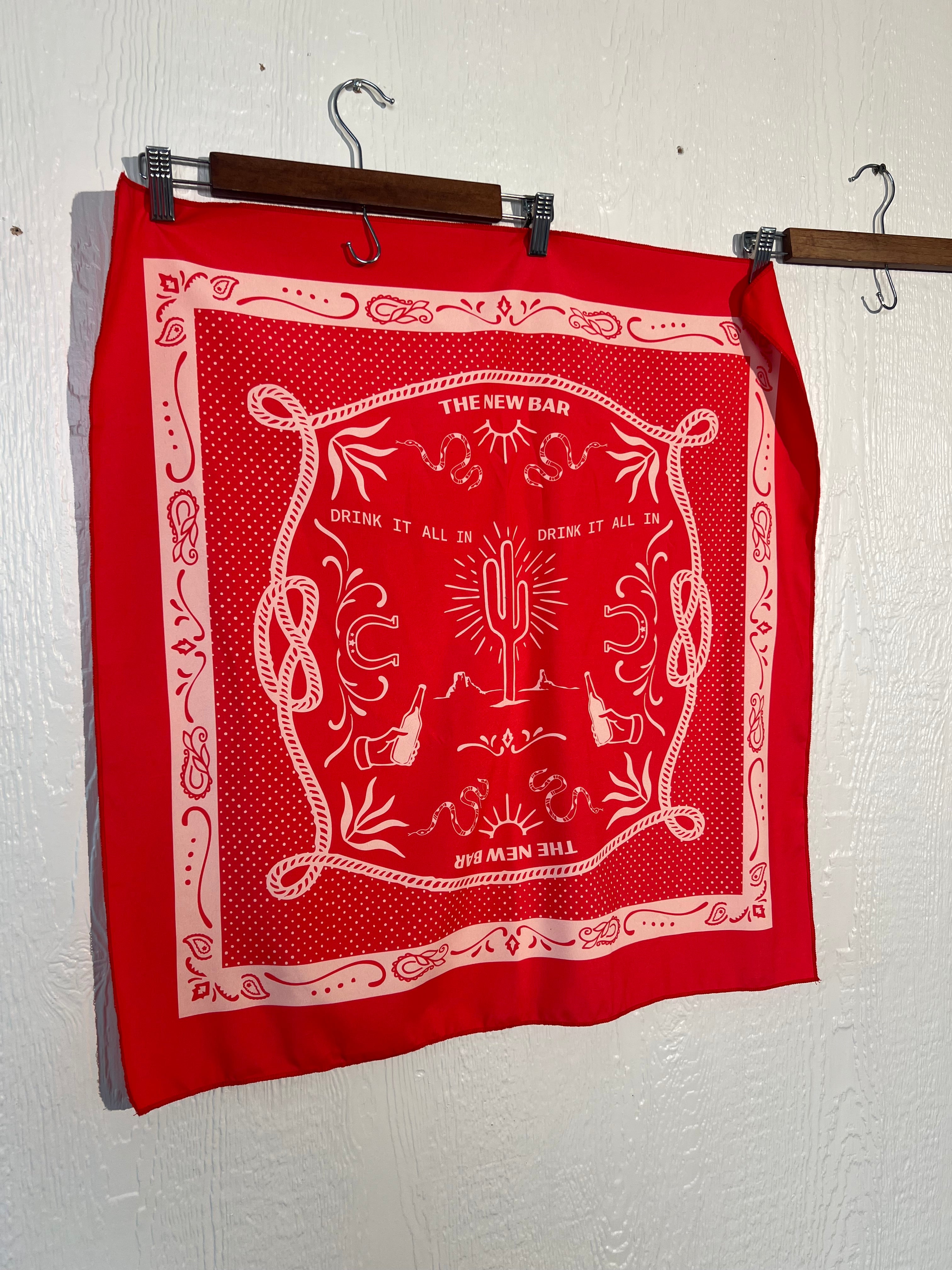 Bandana 26" x 26" LIKE NEW