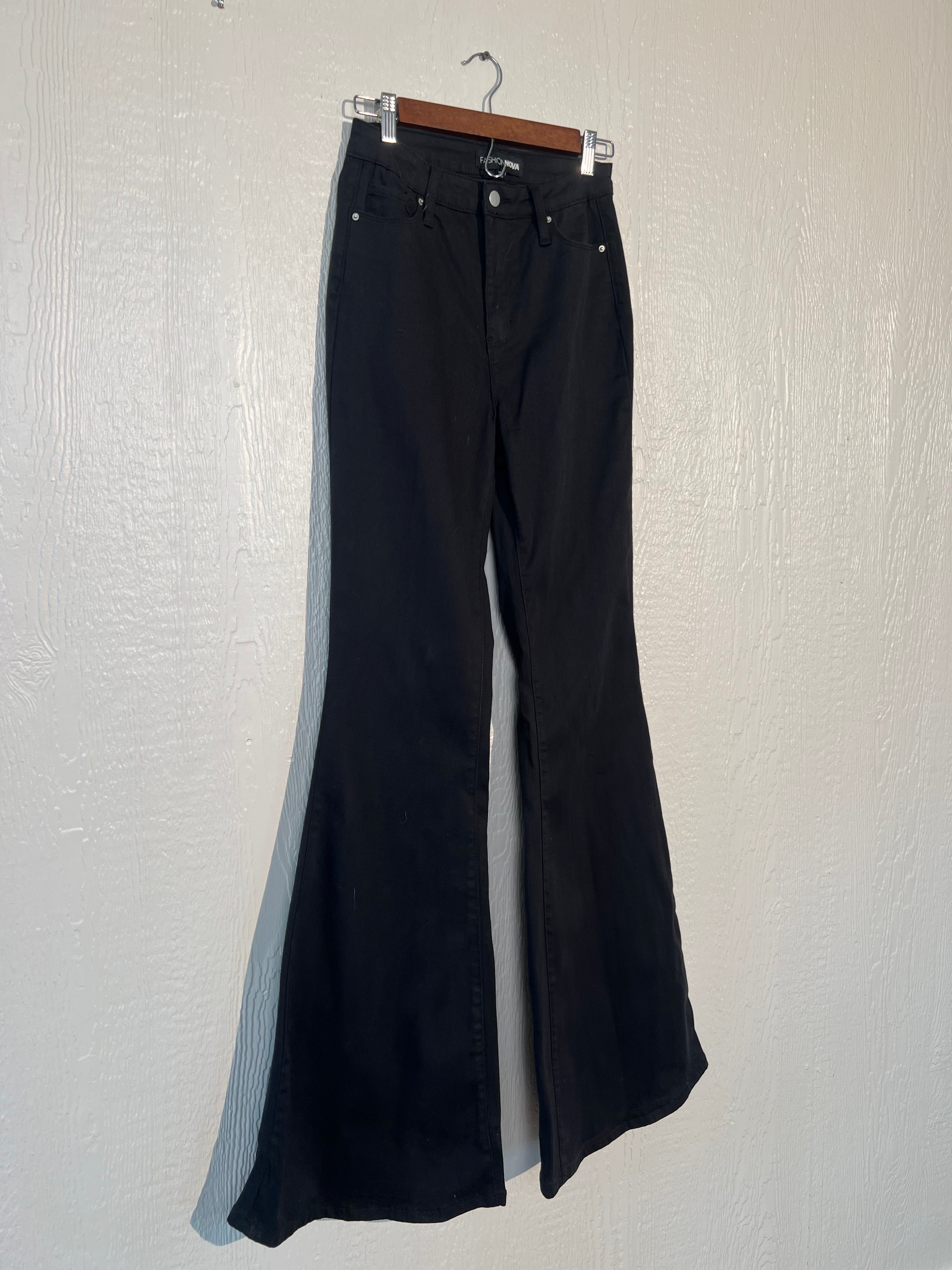 Fashion Nova size 26" X 36" bell bottoms LIKE NEW