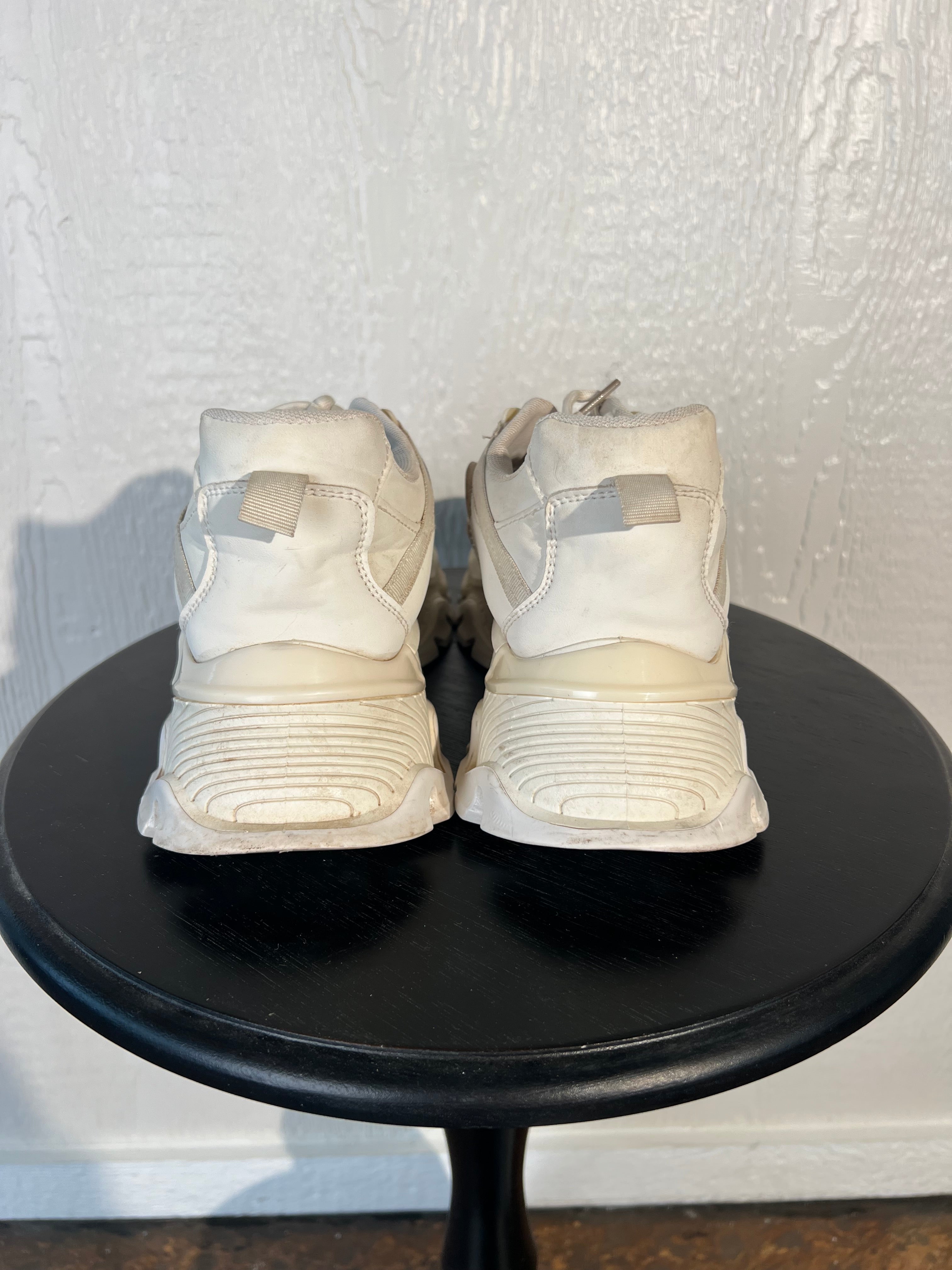 Boohoo size 11 tennis shoes GENTLY USED