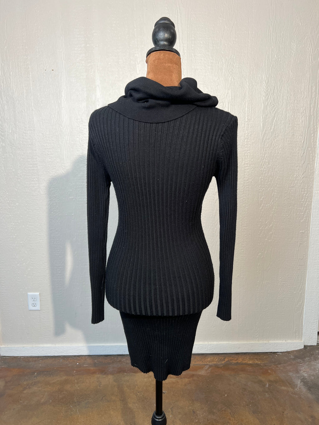 Amazon Fashion size small sweater dress USED
