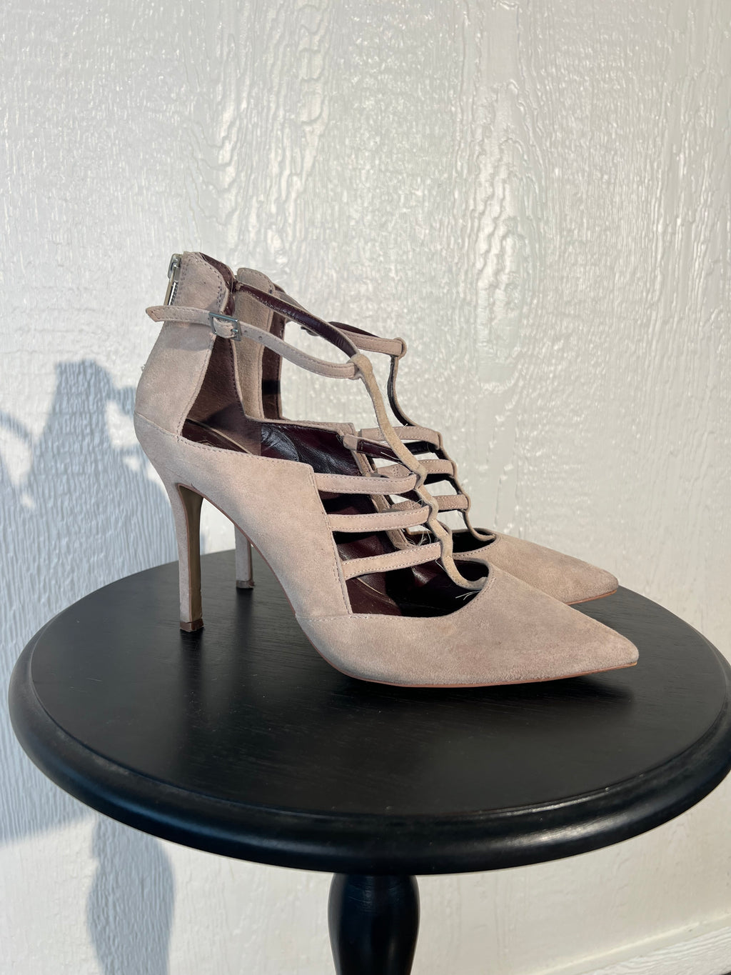 BCBG size 9 nude heels USED