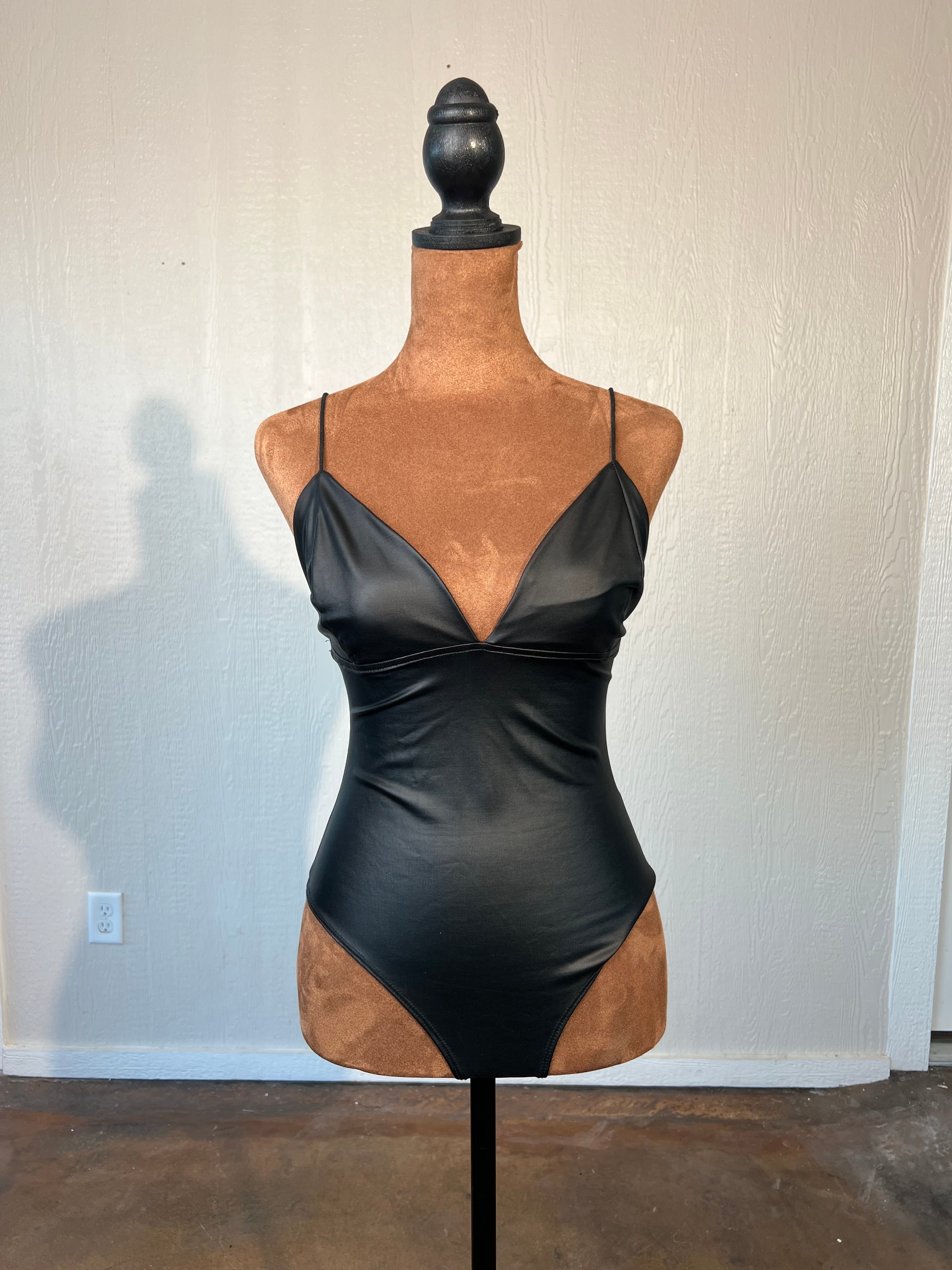 Bear Dance size small body suit LIKE NEW