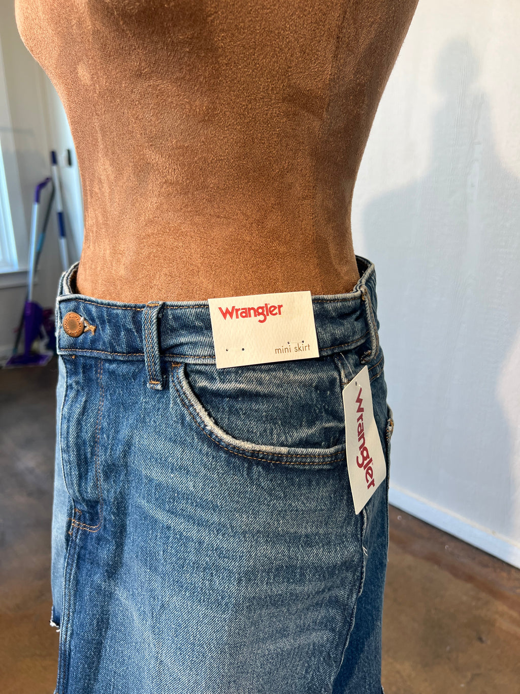 Wrangler size 4 (27") denim mini skirt NWT