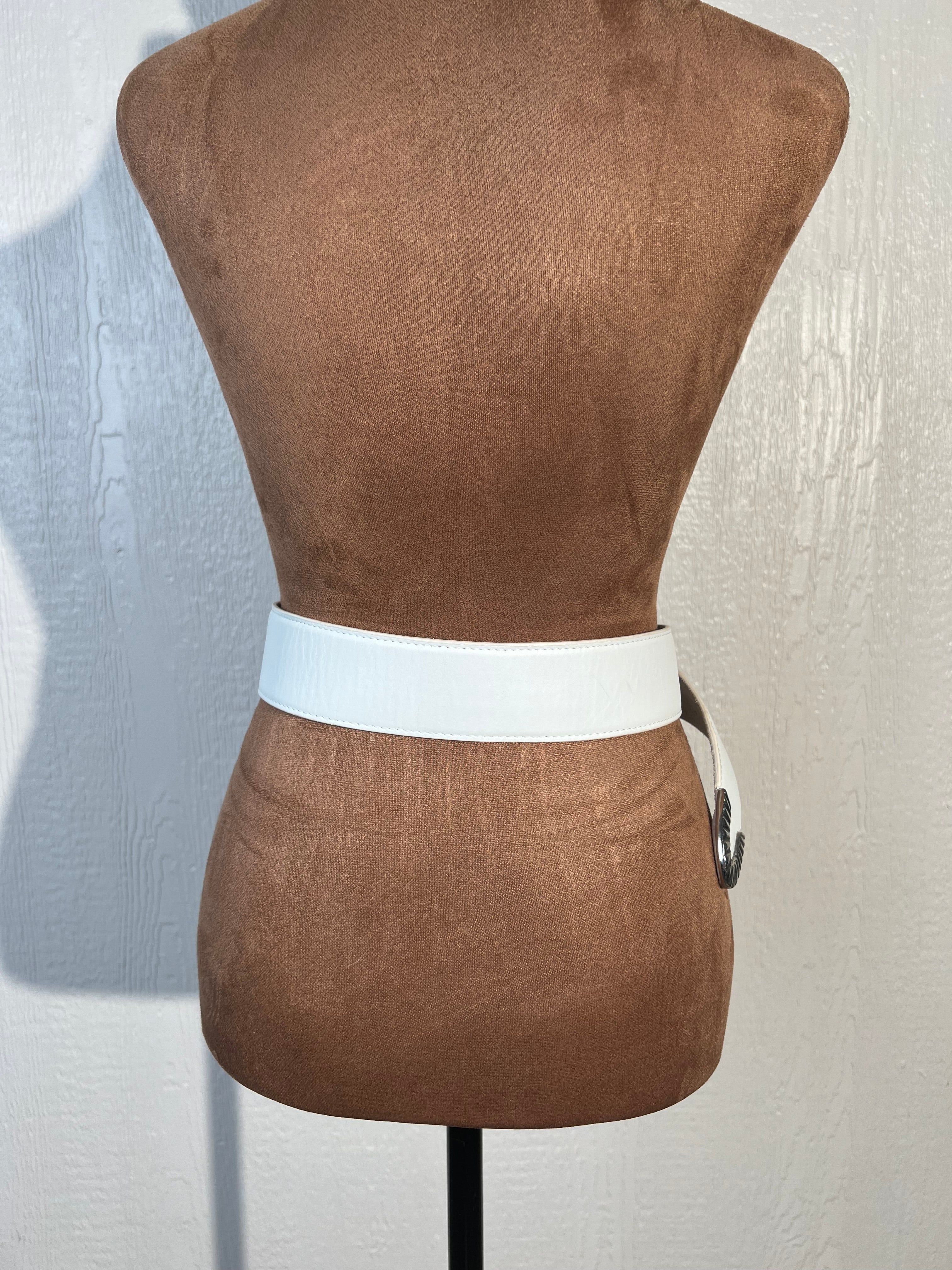 Idyllwind size 42" medium belt USED