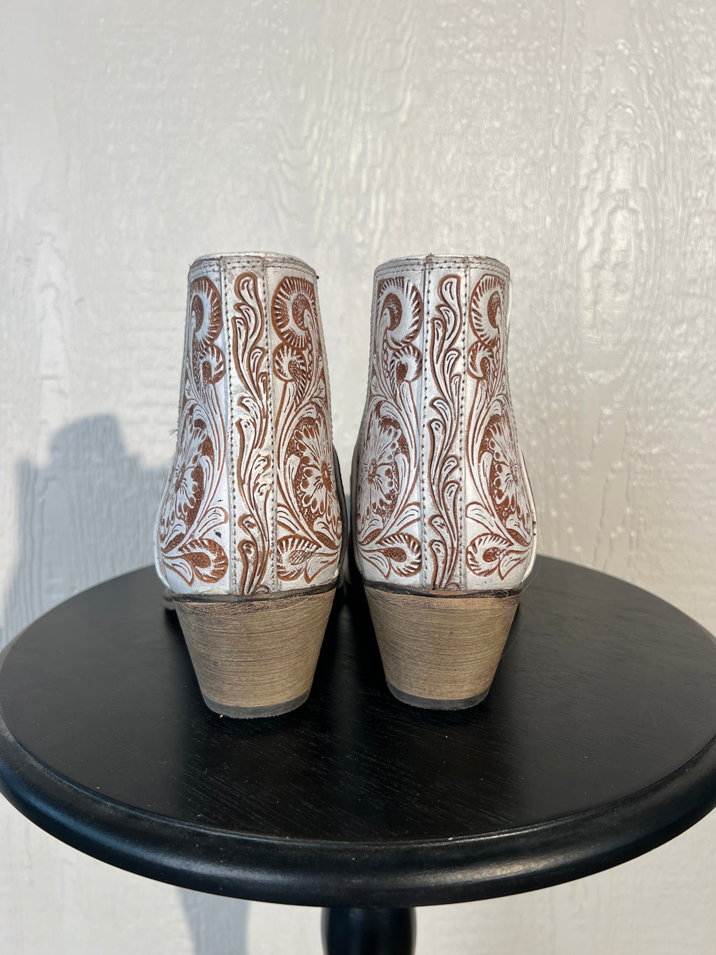 Myra size 10 white cowgirl booties NWOT