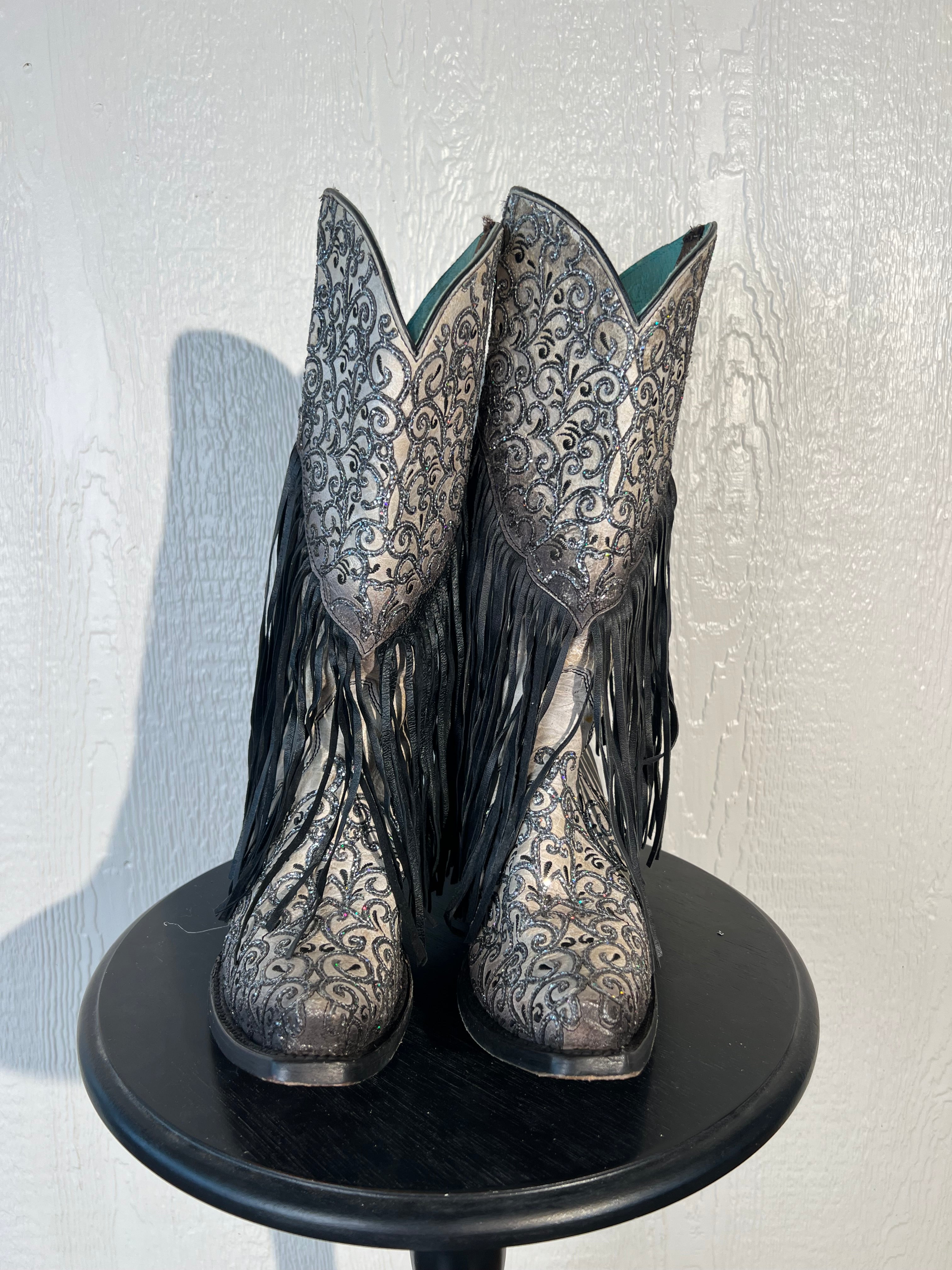 Corral Boots size 10 fringe cowgirl boots GENTLY USED
