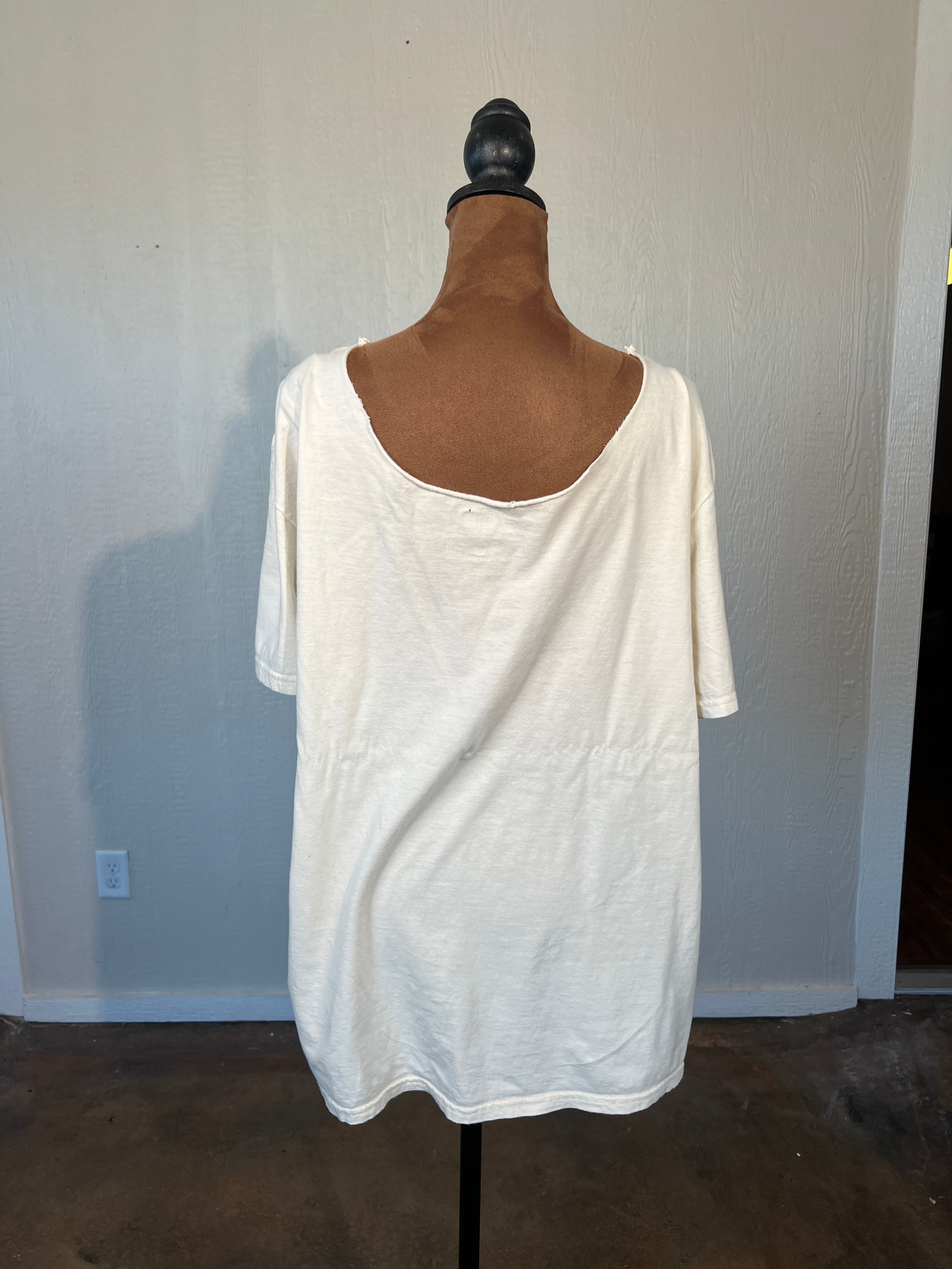 Gina size small oversized ots graphic tee USED