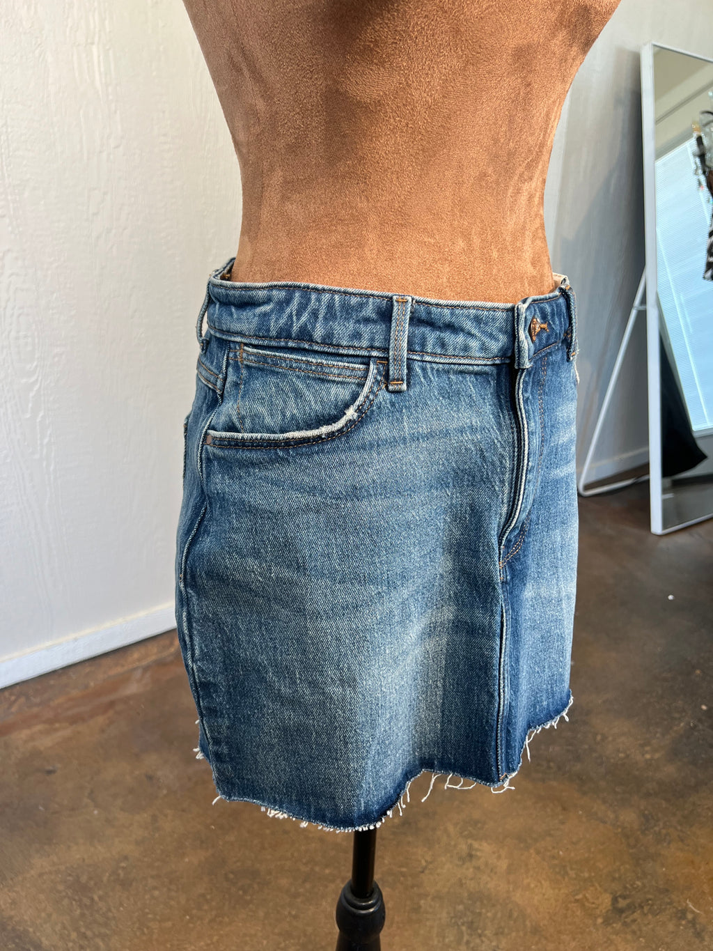 Wrangler size 4 (27") denim mini skirt NWT