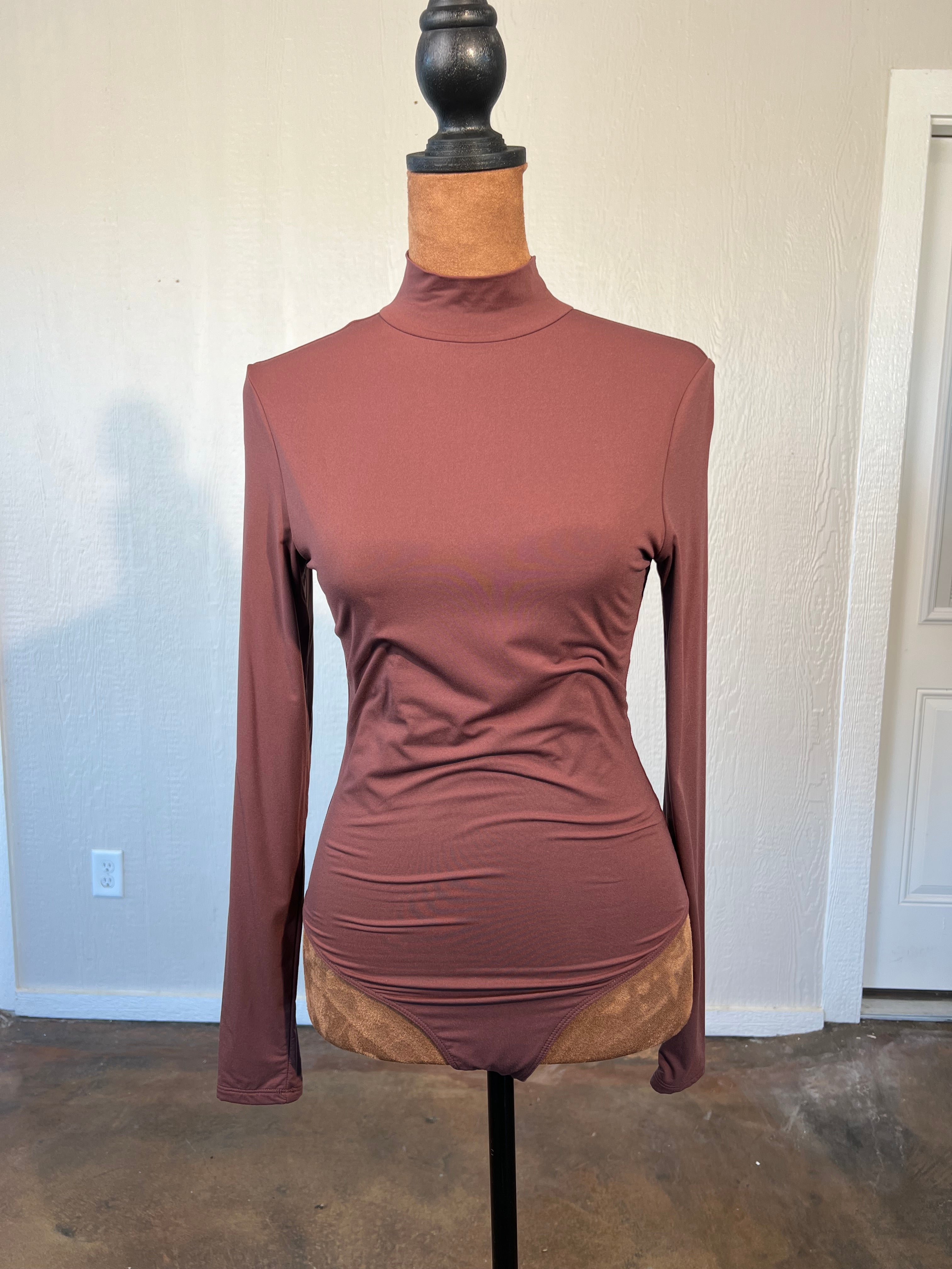 Venti 6 size small bodysuit NWT