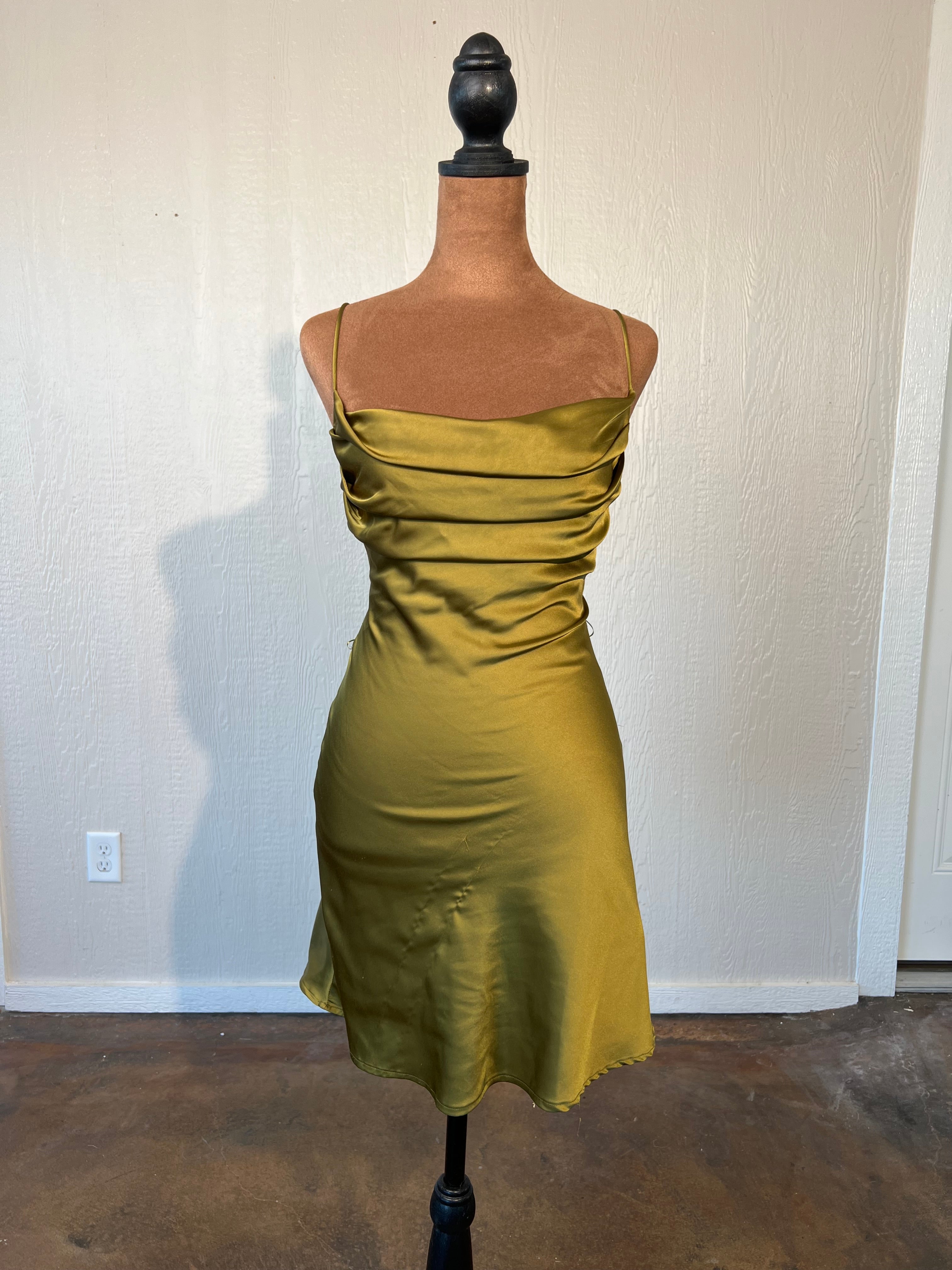 Blanc size small dress GENTLY USED