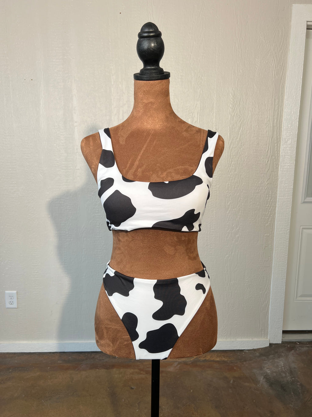 Amazon Fashion size small bikini GENTLY USED