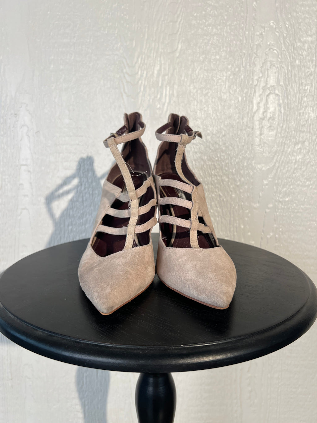 BCBG size 9 nude heels USED