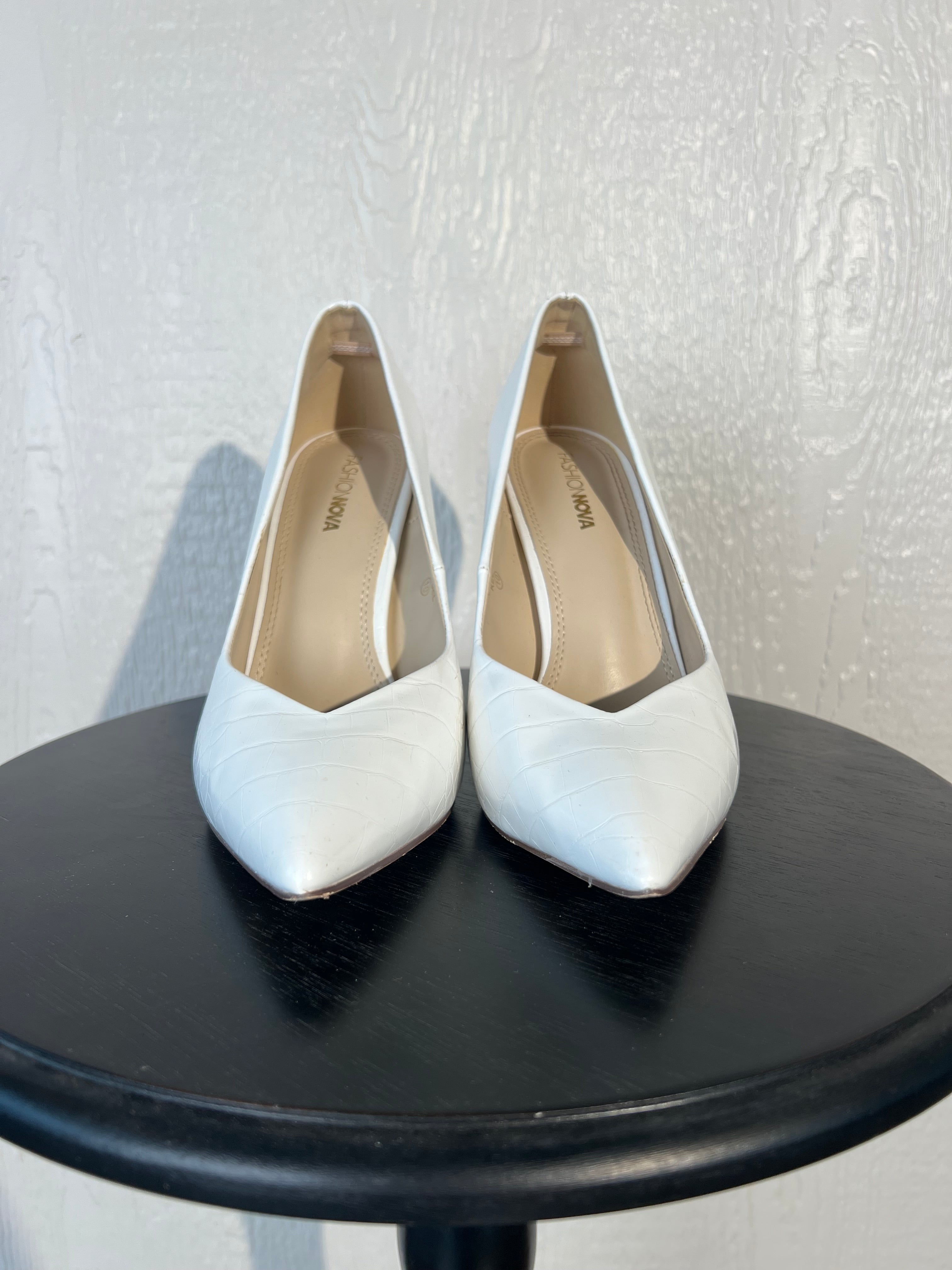 Fashion Nova size 10 white heels GENTLY USED