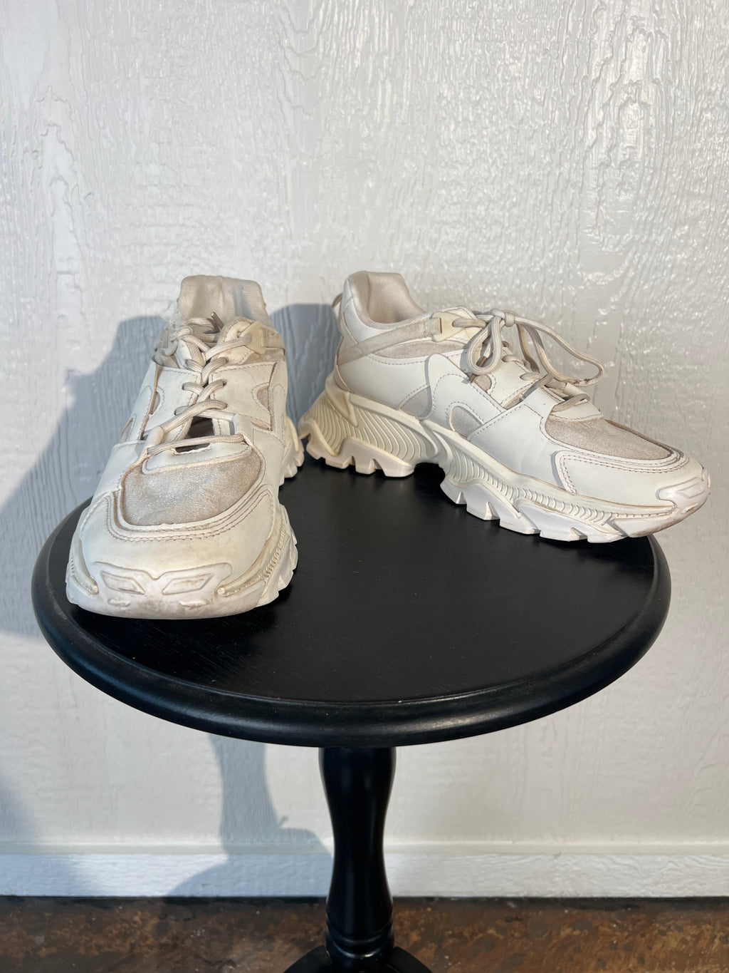 Boohoo size 11 tennis shoes GENTLY USED