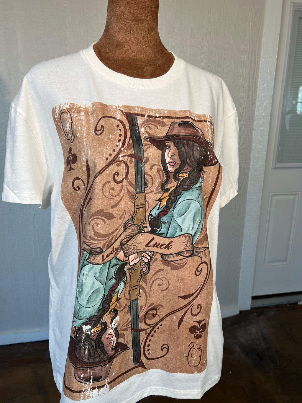HOOEY size medium graphic tee LIKE NEW