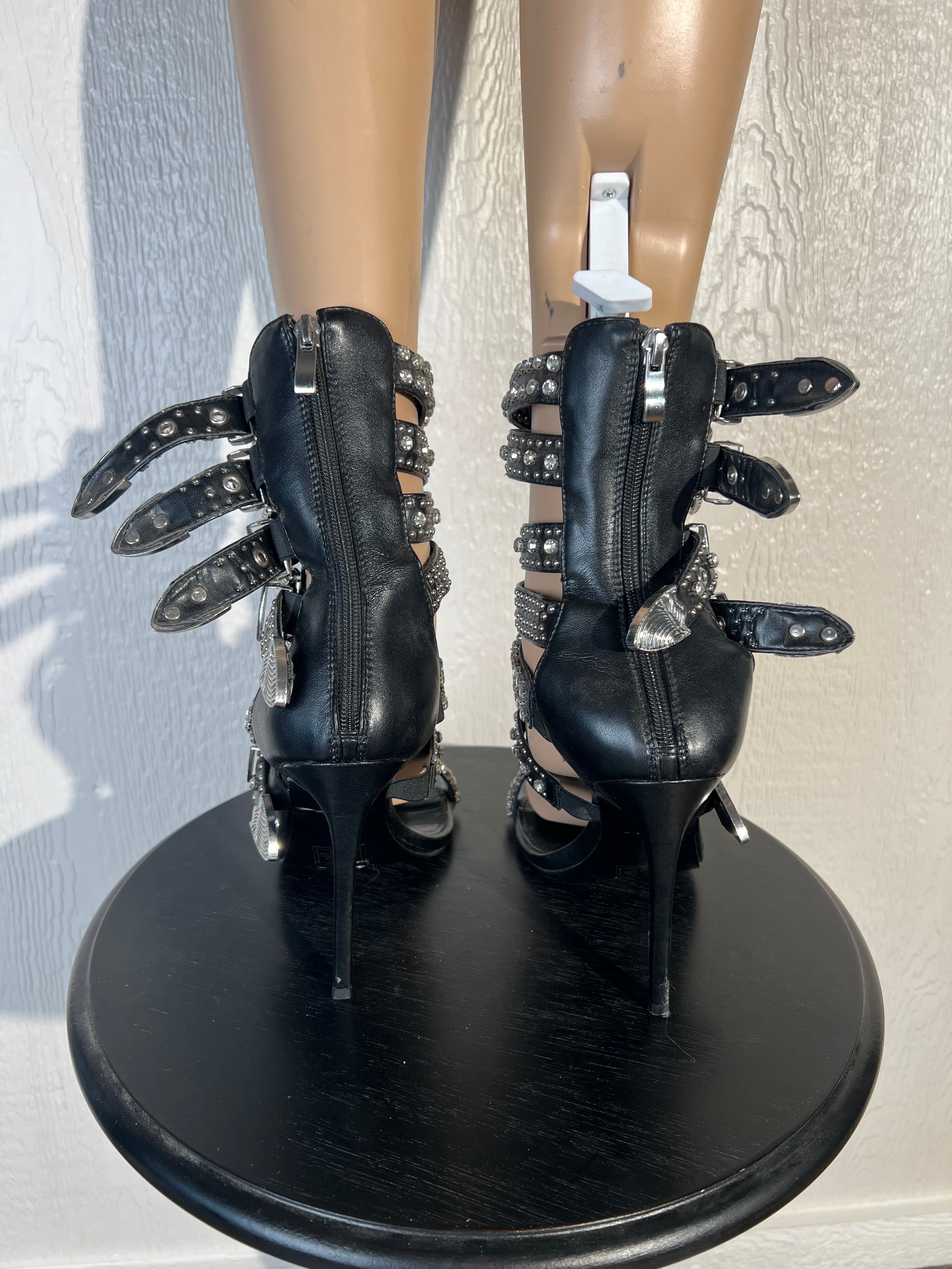 Azalea Wang size 10 western buckle heels LIKE NEW