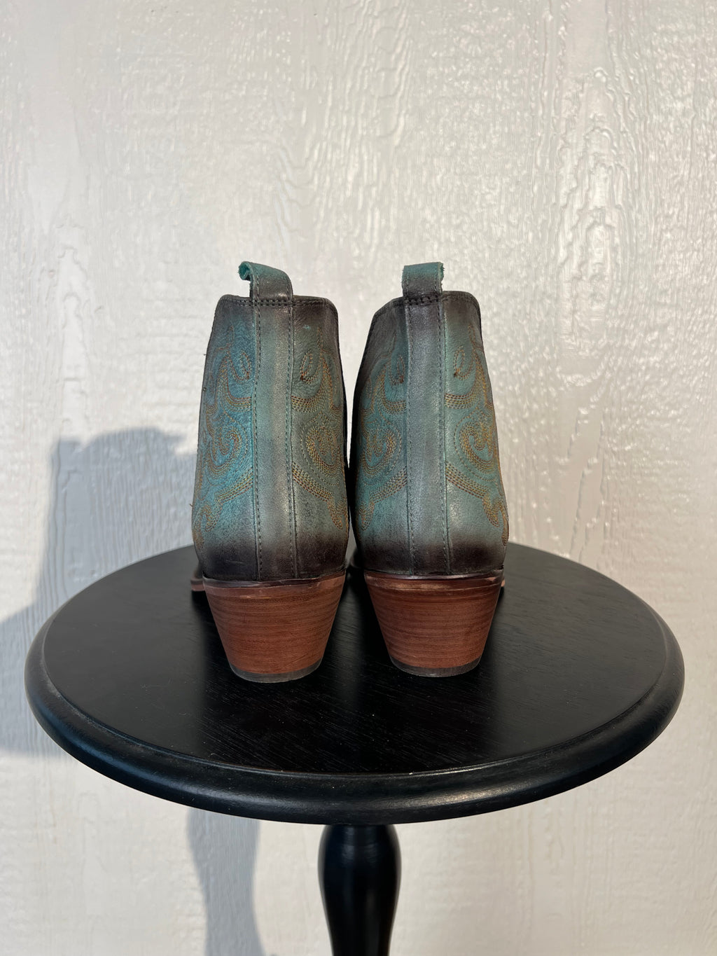 Myra size 10 turquoise cowgirl booties NWOT