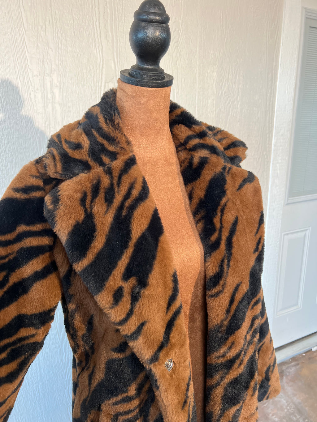 Coalition LA size small coat LIKE NEW