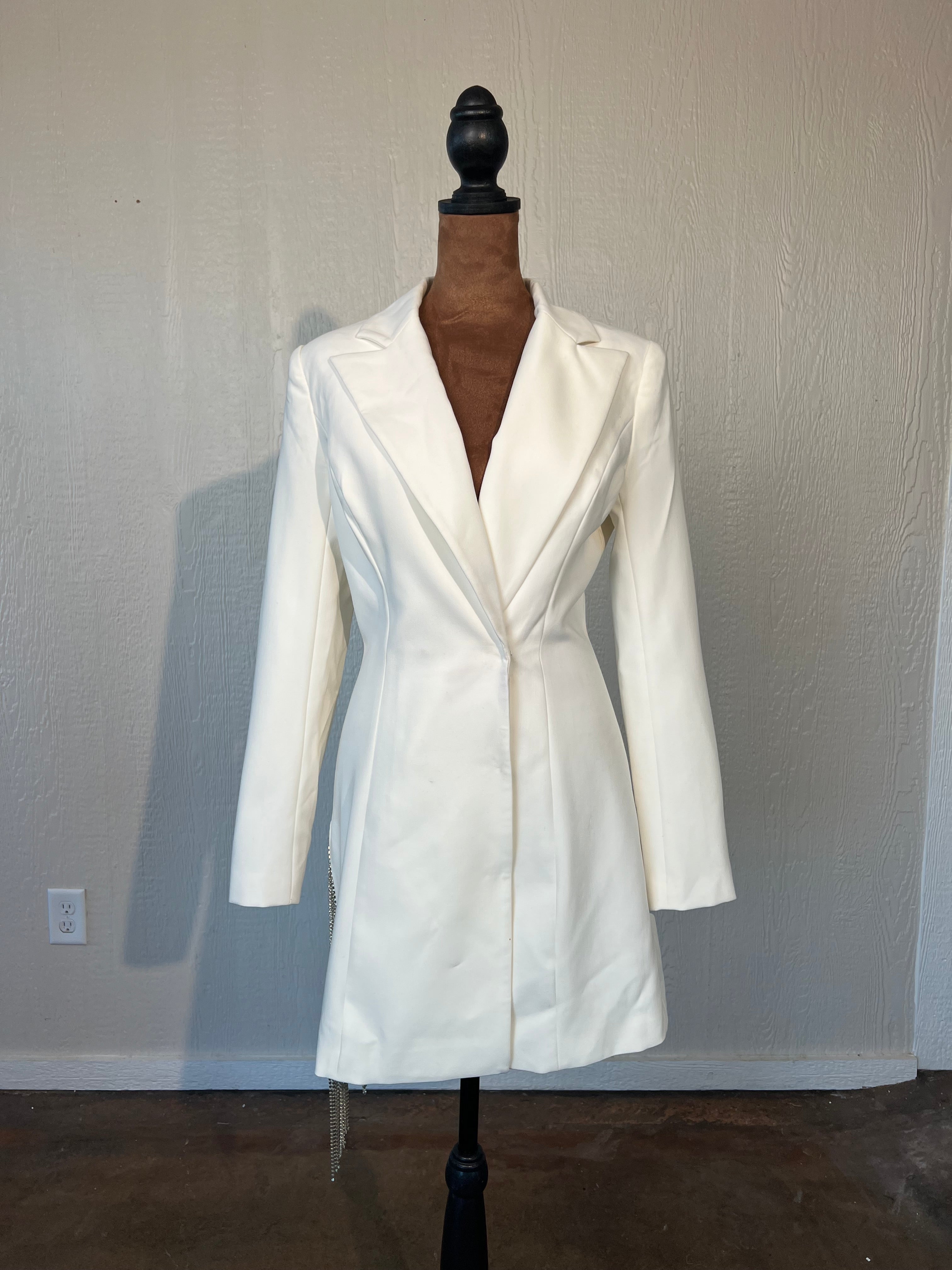 Miss C Cirlce size small dress USED