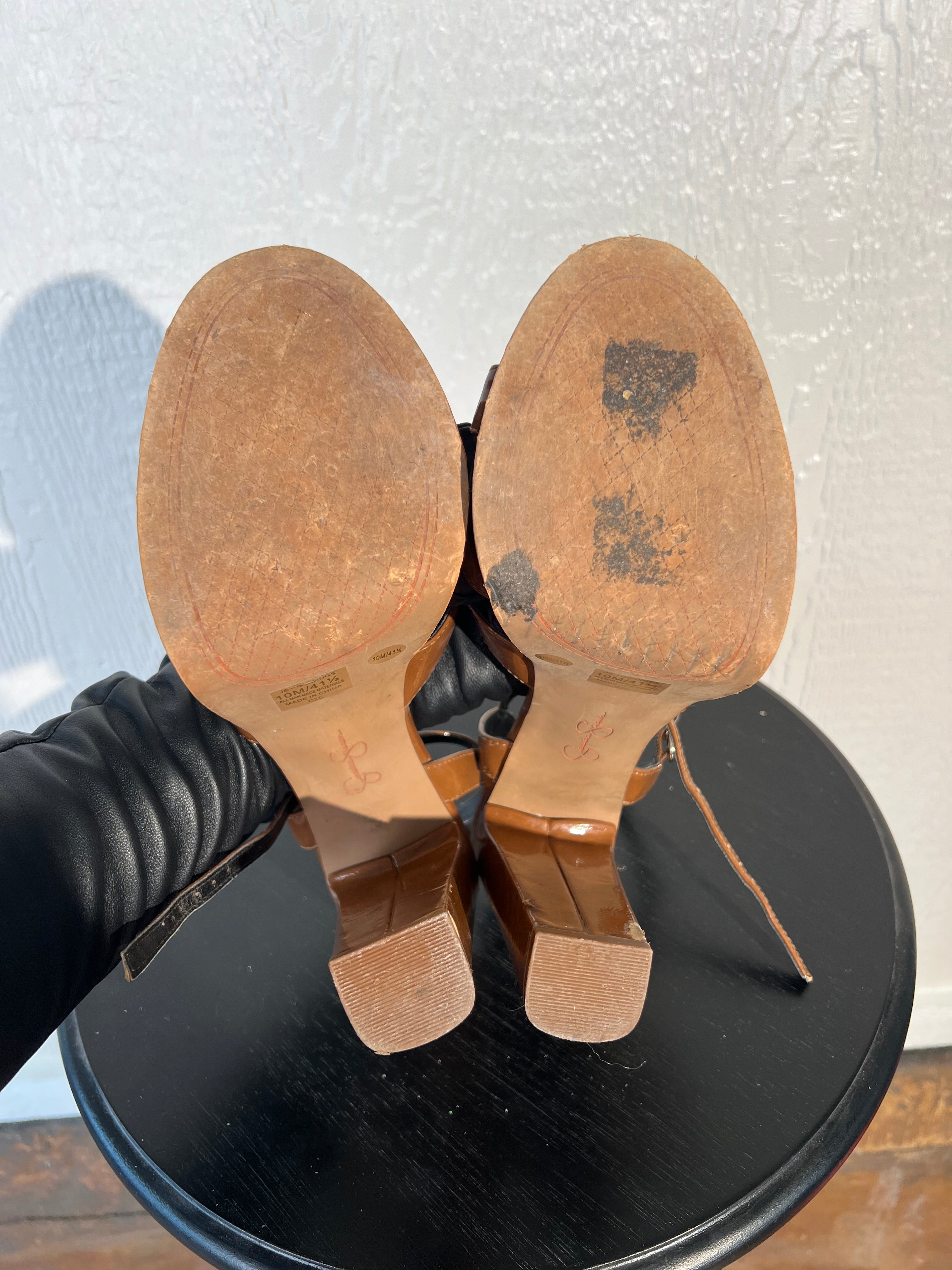 Jessica Simpson size 10 brown heels USED