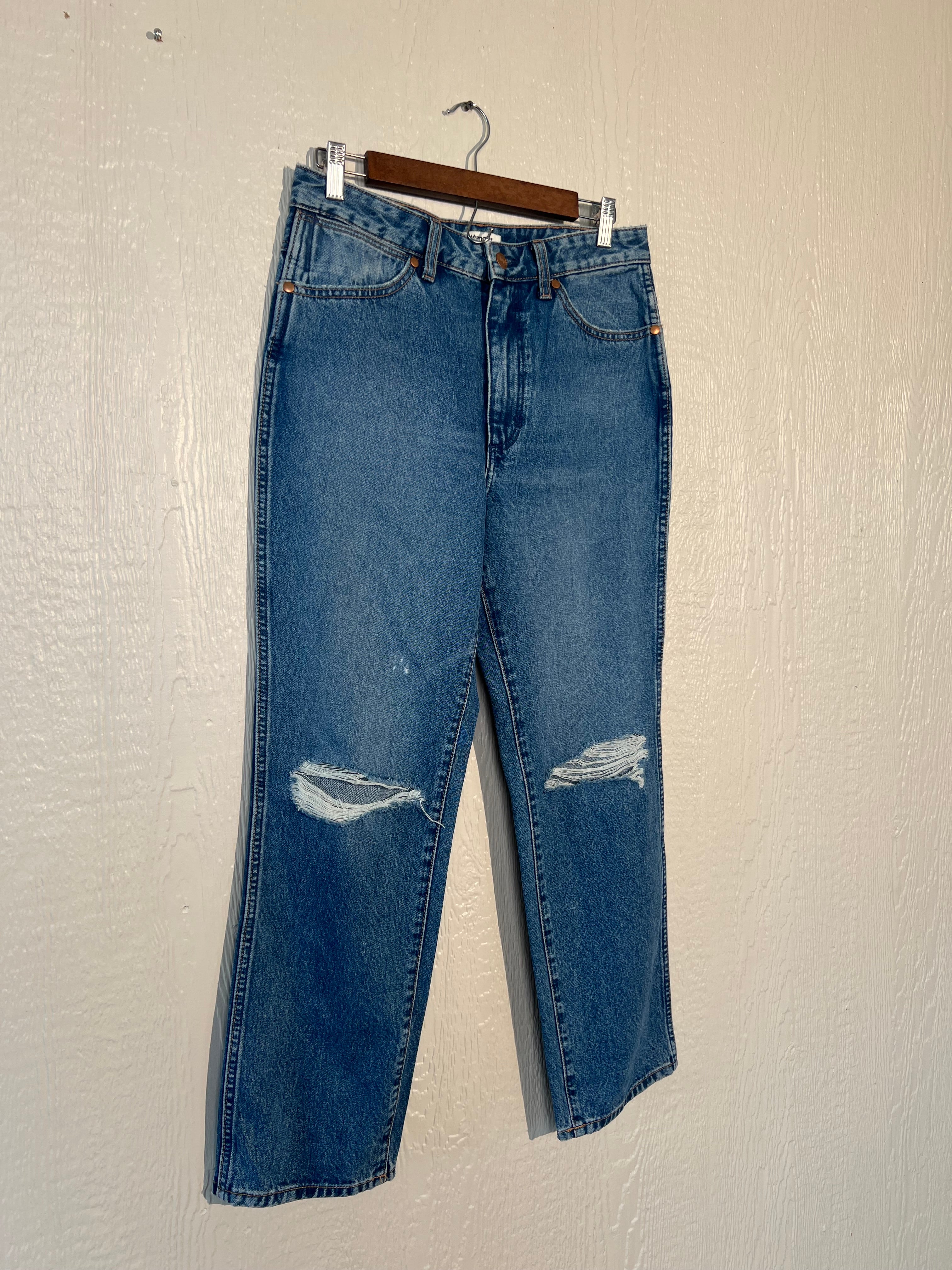 Wrangler size 29" x 28" jeans LIKE NEW