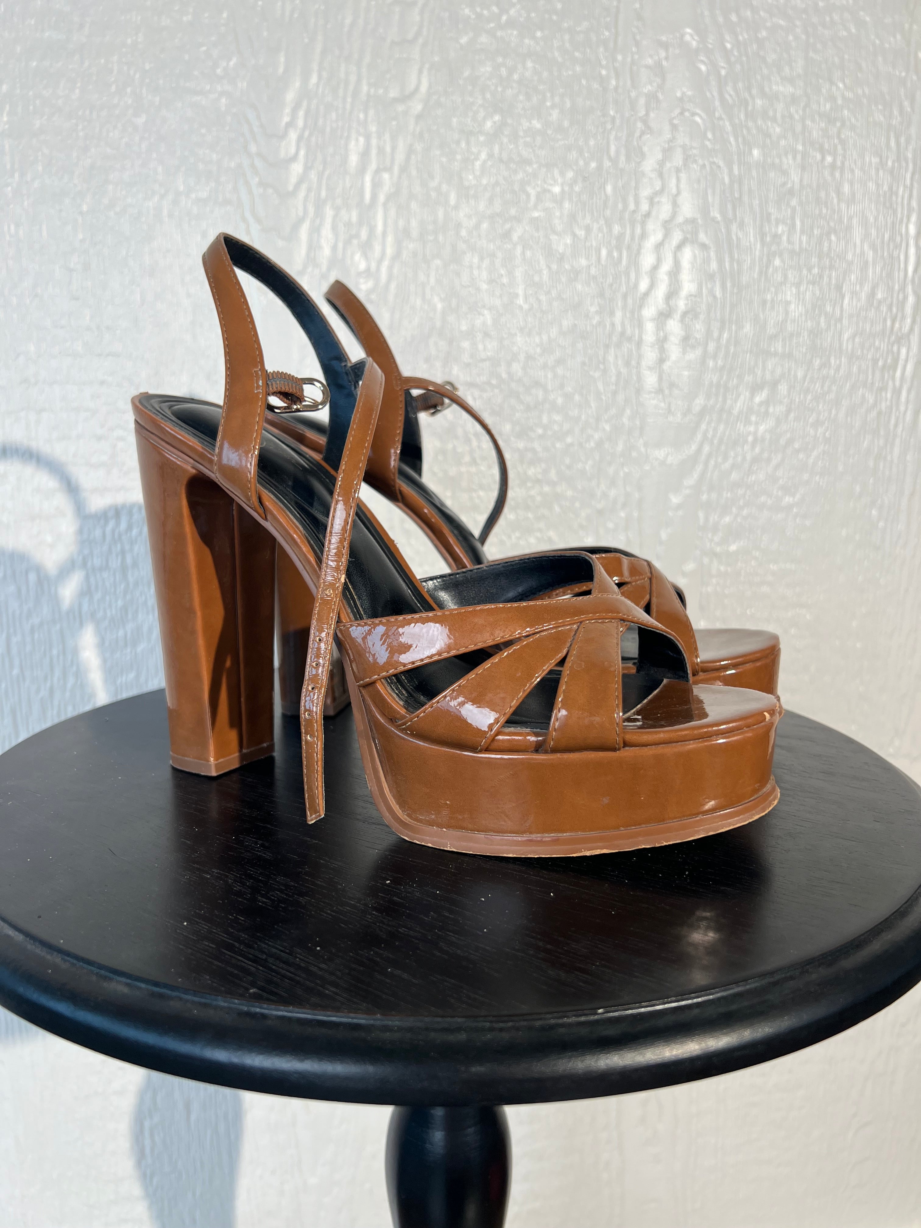 Jessica Simpson size 10 brown heels USED