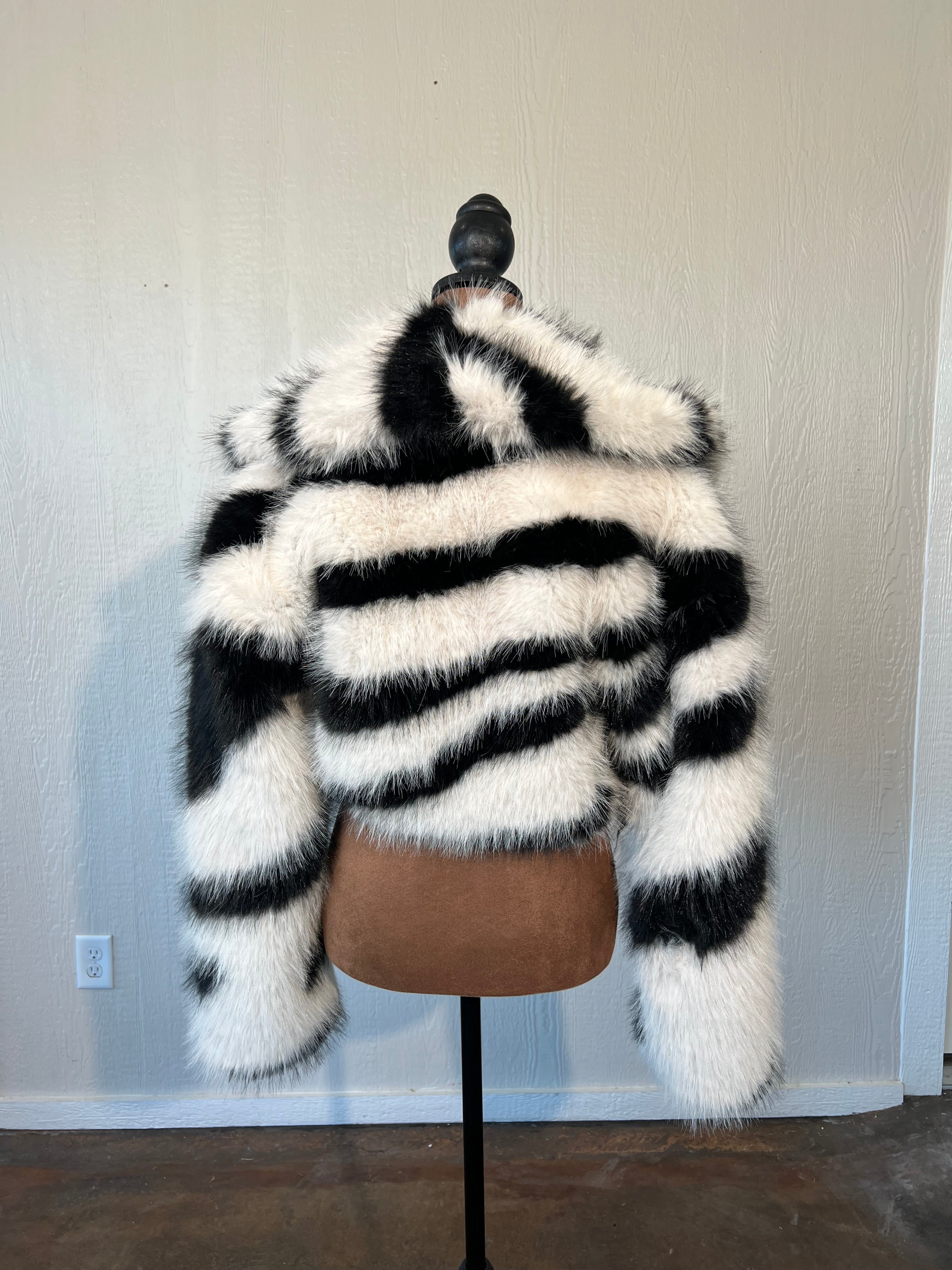 Amazon fashion size small cropped jacket GENTLY USED