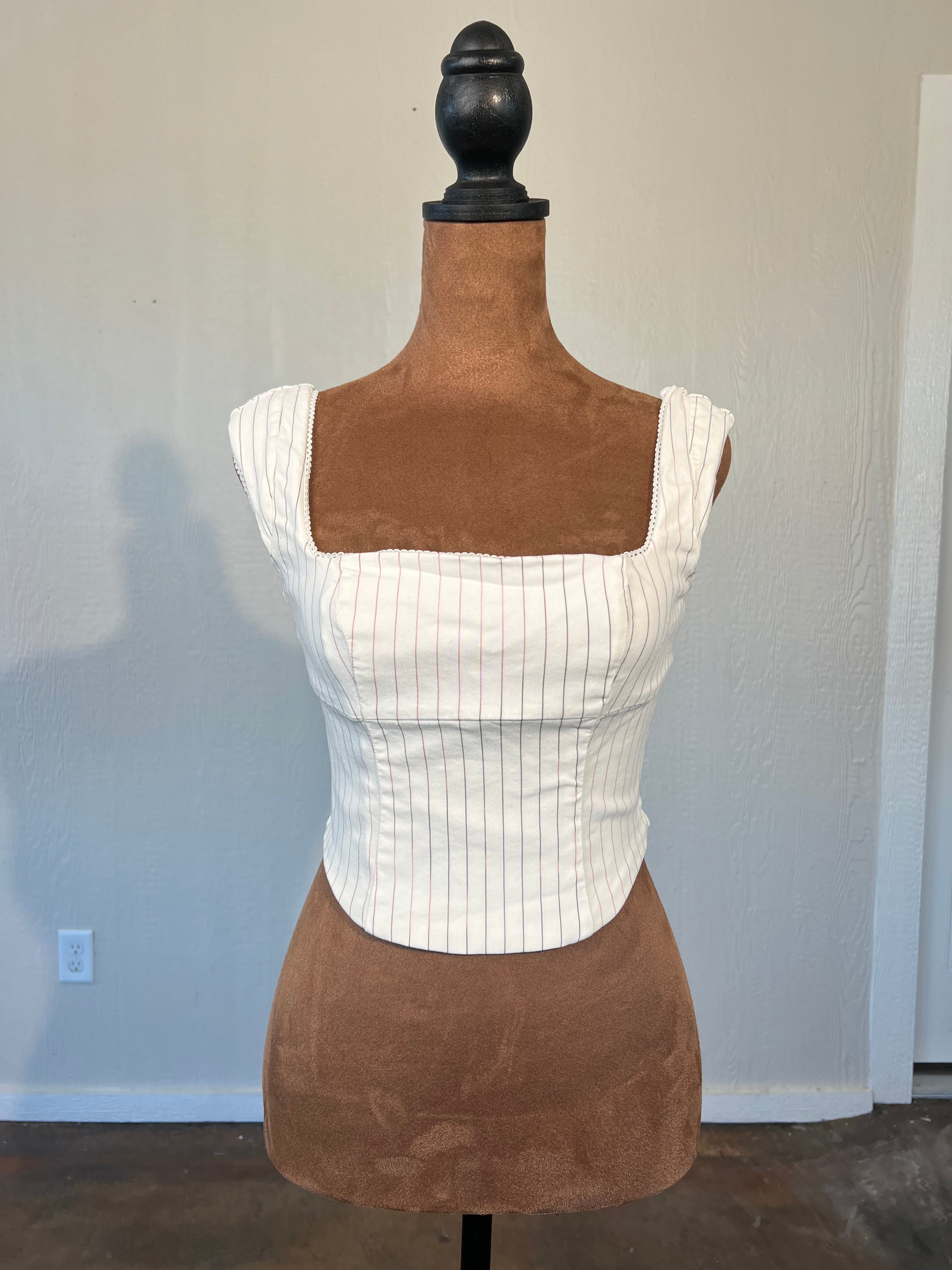 Wild Fable size xs cropped tank USED