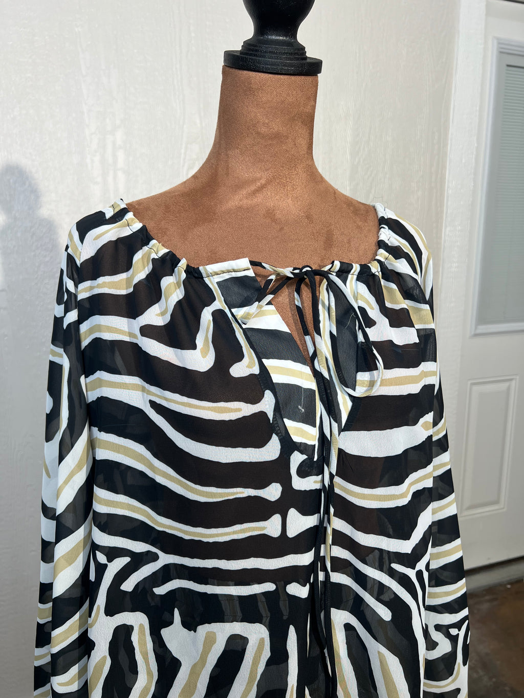 Fashion Nova size small shorts set NWT